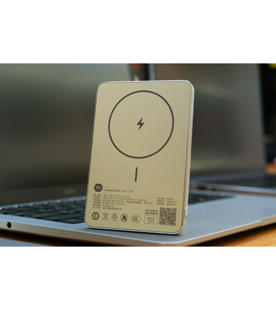 Внешний аккумулятор Xiaomi Super Slim Magnetic Power Bank 5000 Gold, Цвет: Золотистый, изображение 2 - GOODMi
