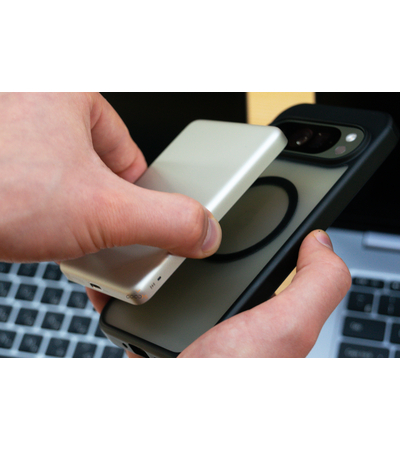 Внешний аккумулятор Xiaomi Super Slim Magnetic Power Bank 5000 Gold, Цвет: Золотистый, изображение 5 - GOODMi