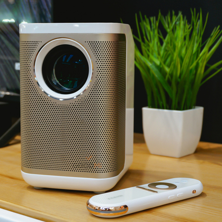 Проектор ZEEMR D1 Pro White, изображение 2 - GOODMi