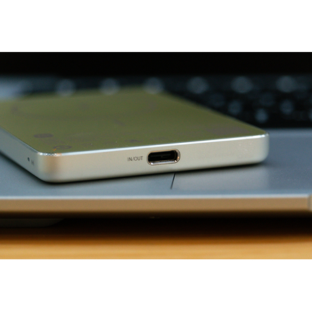 Внешний аккумулятор Xiaomi Super Slim Magnetic Power Bank 5000 Gold, Цвет: Золотистый, изображение 4 - GOODMi