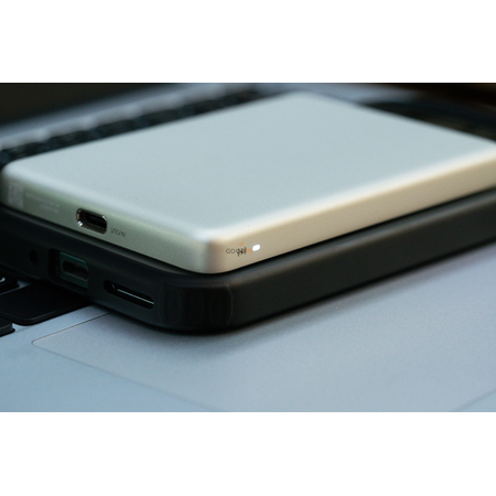 Внешний аккумулятор Xiaomi Super Slim Magnetic Power Bank 5000 Gold, Цвет: Золотистый, изображение 6 - GOODMi